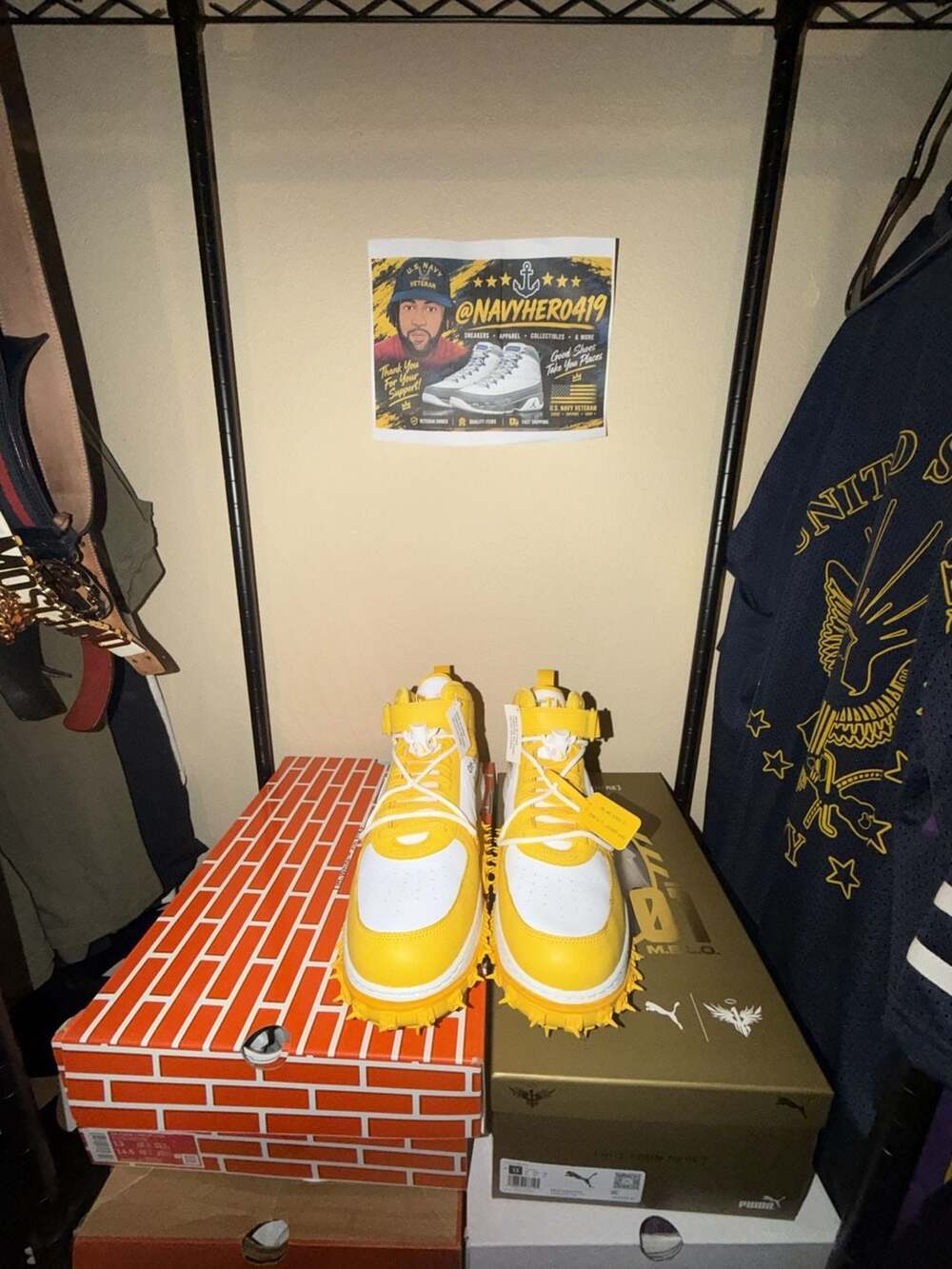 Off-White Nike Air Force 1 Mid White Varsity Maize